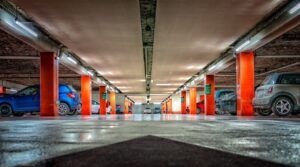 El cerramiento de una plaza de garaje en la comunidad de propietarios