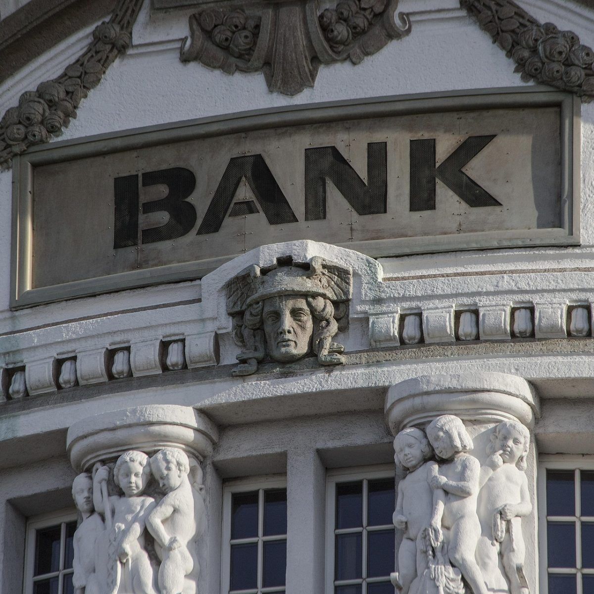 El impago de cuotas por parte de entidades bancarias