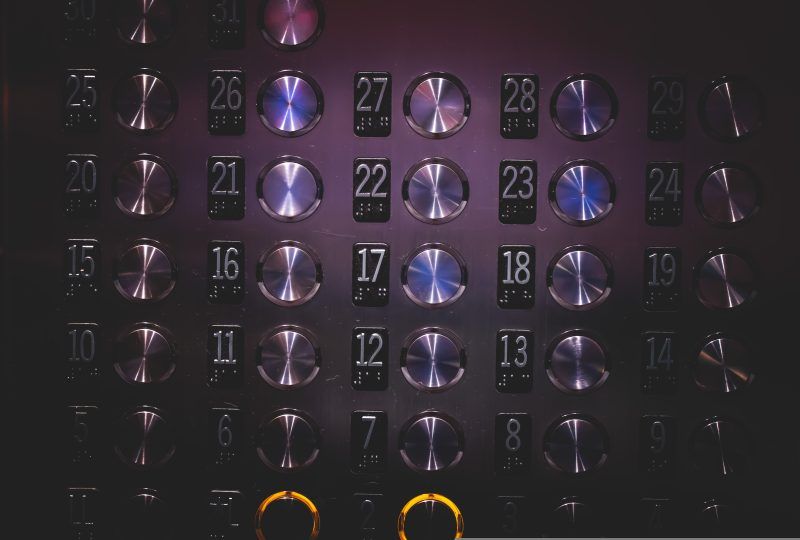 LA BAJADA A COTA CERA DEL ASCENSOR